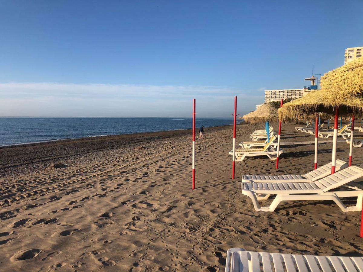 Hostal Guadalupe Τορρεμολίνος Εξωτερικό φωτογραφία