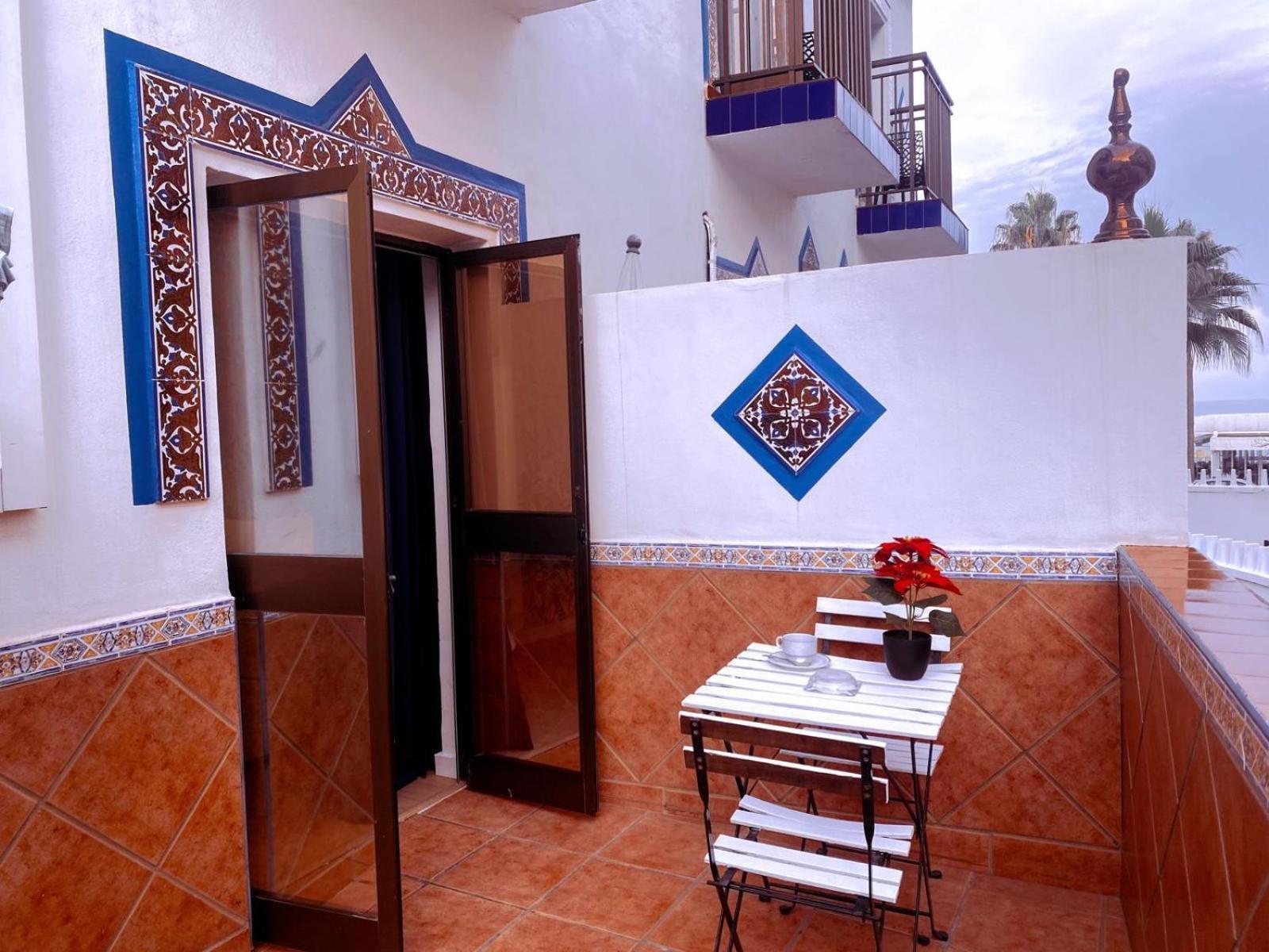 Hostal Guadalupe Τορρεμολίνος Εξωτερικό φωτογραφία
